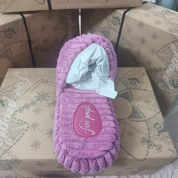 Courdroy Criss-cross Flip Flop - Picture 3 of 6